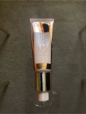 Revlon Candid Glow Foundation - Porcelain 110